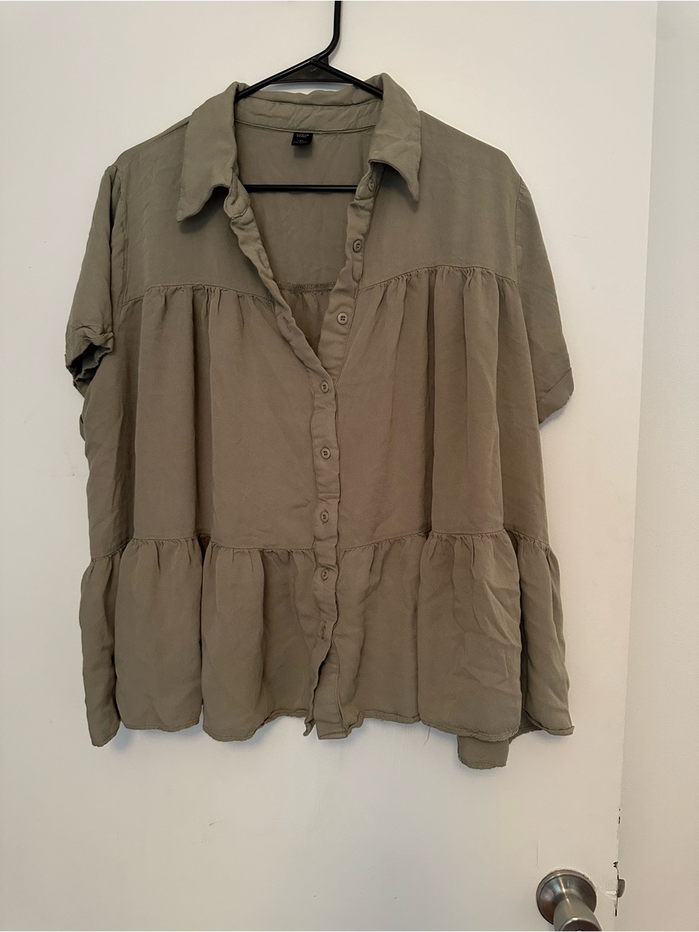 SHEIN Olive Green Tiered Button-Down Blouse